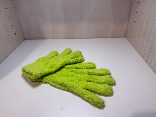 Microfibre leaf cleaning gloves