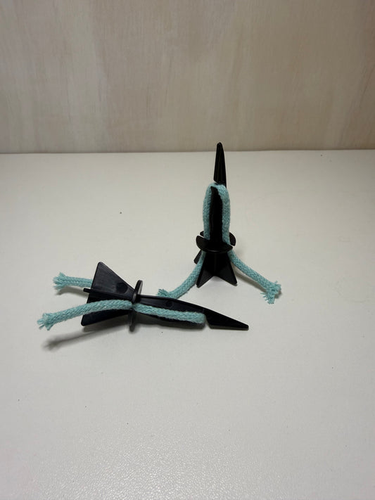 5x self watering spikes